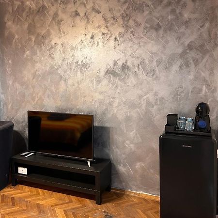 Emi Apartaments บูคาเรสต์ ภายนอก รูปภาพ