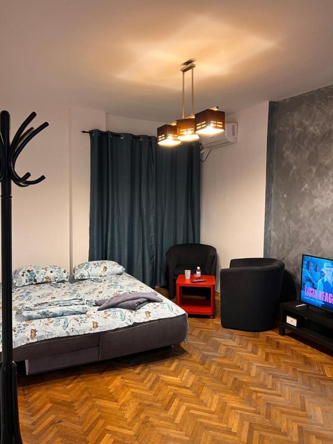 Emi Apartaments บูคาเรสต์ ภายนอก รูปภาพ